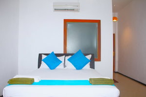 Hotel Prana Beach Hotel cazare Hikkaduwa