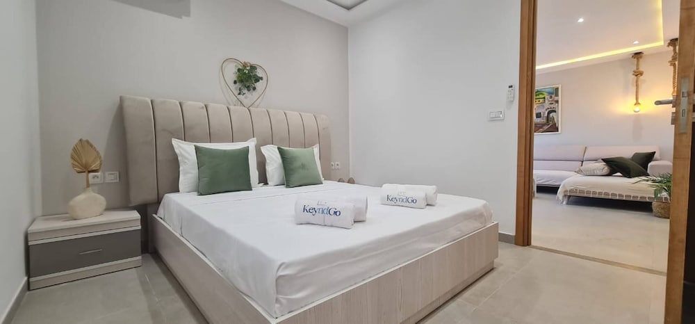 Luxury Escape At Gammarth Private Garden & Hot Tub