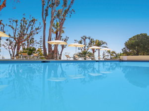 Hotel San Lucianu Hotel cazare San-Nicolao