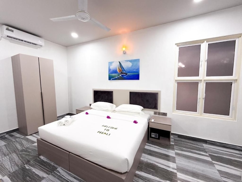 Hotel Feeali Buddies Inn