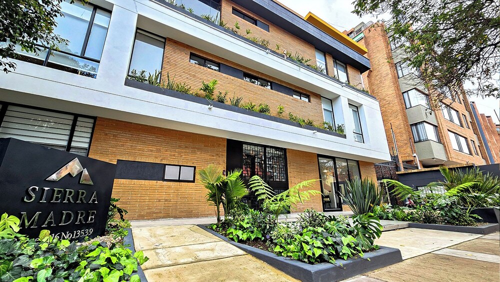 Sierra Madre Apartamentos