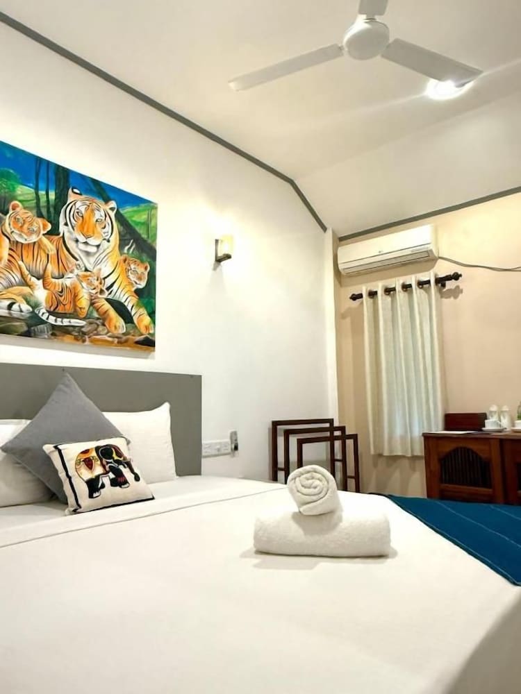Hotel Hiri Point Villa