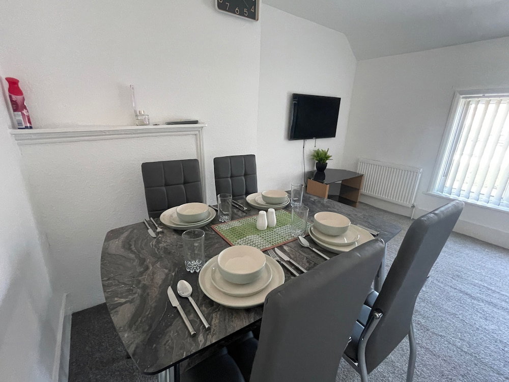 Hotel 1 Bedroom Apartm Sleeps 3 Driveway Near Leagrave T