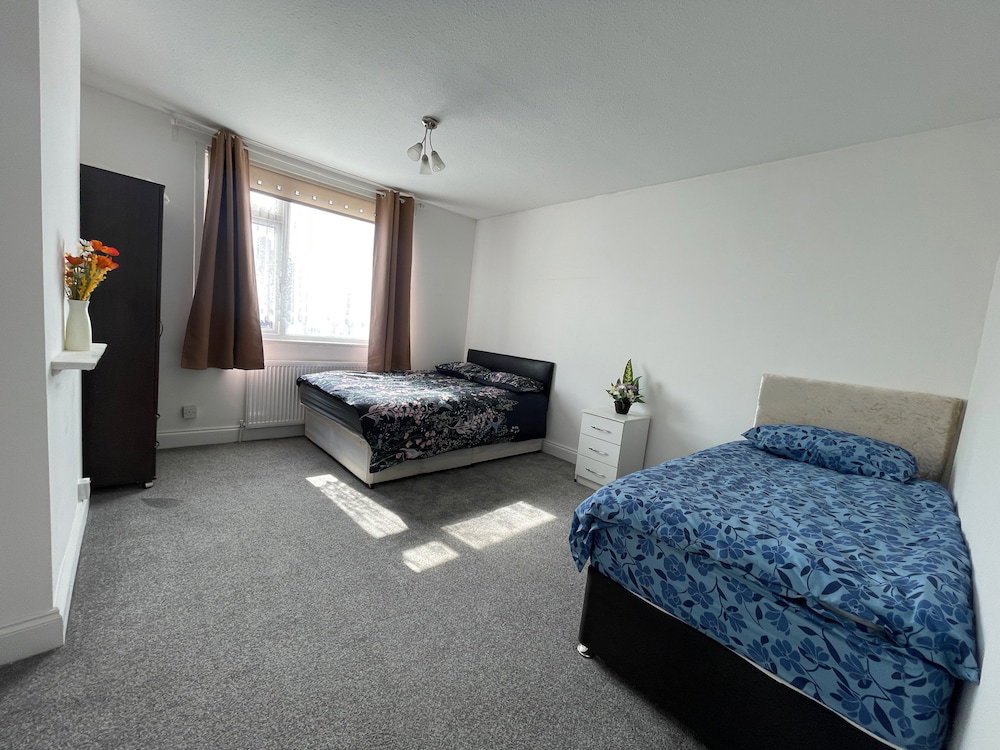 1 Bedroom Apartm Sleeps 3 Driveway Near Leagrave T