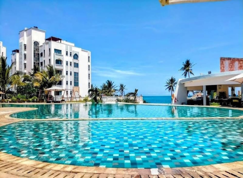 Hotel Shanzu Comforts Beachfront Apartments