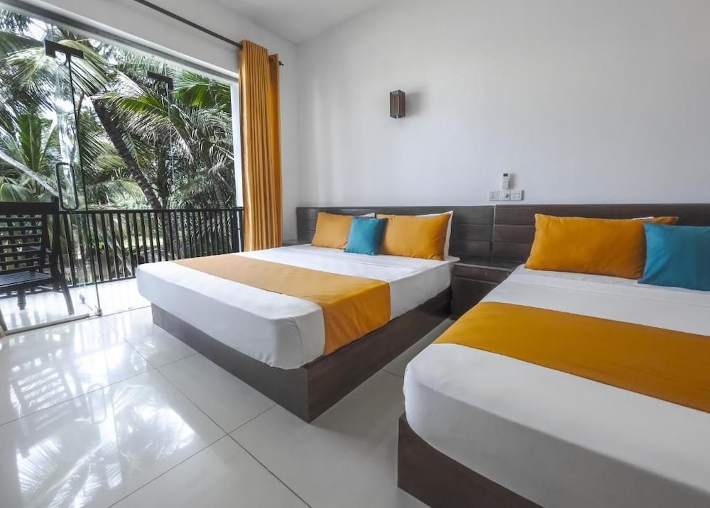 Hotel Dickwella Beach Hotel