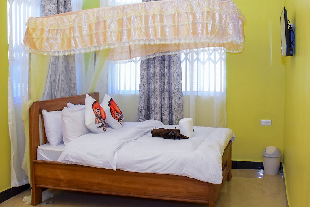 Florentina Lodge Dodoma