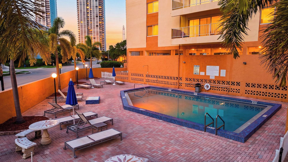 Hotel Skyline & Salt By Avantstay Garden Balcony + Pool + Deck Walk To Beach + Dining