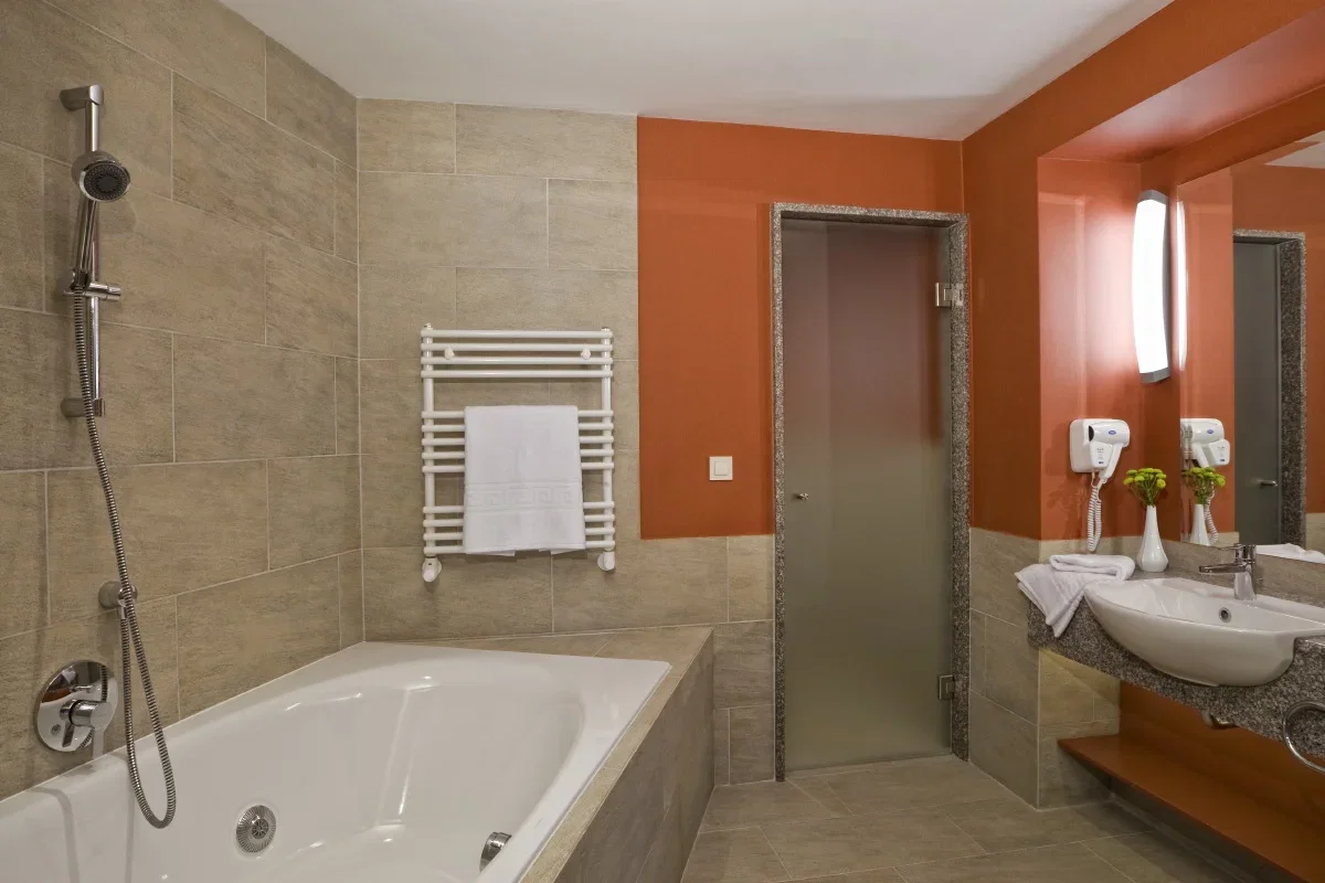 Bradet Ensana Hotel