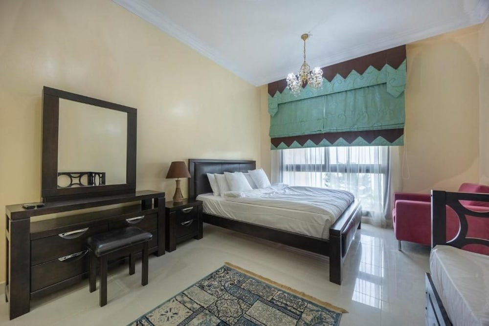 Bloomfields 2Br Plus Maid In Mina Fajer