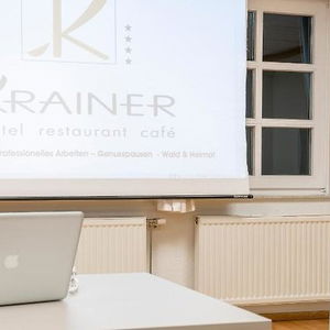 Hotel Krainer Hotel Restaurant Café cazare Langenwang