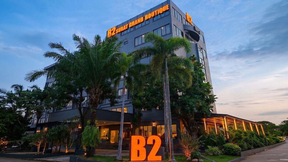Hotel B2 Surat Grand Boutique Hotel