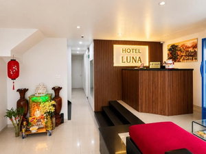 Hotel Luna Hotel cazare Quan Mot