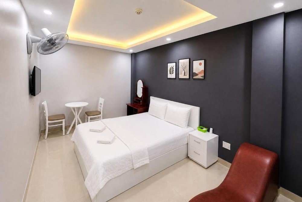 Luna Hotel