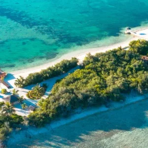 Hotel Canareef Resort Maldives cazare Maldive Islands