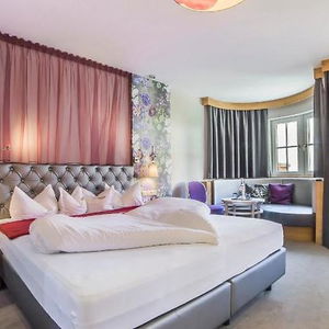 Hotel Toalstock cazare Fiss