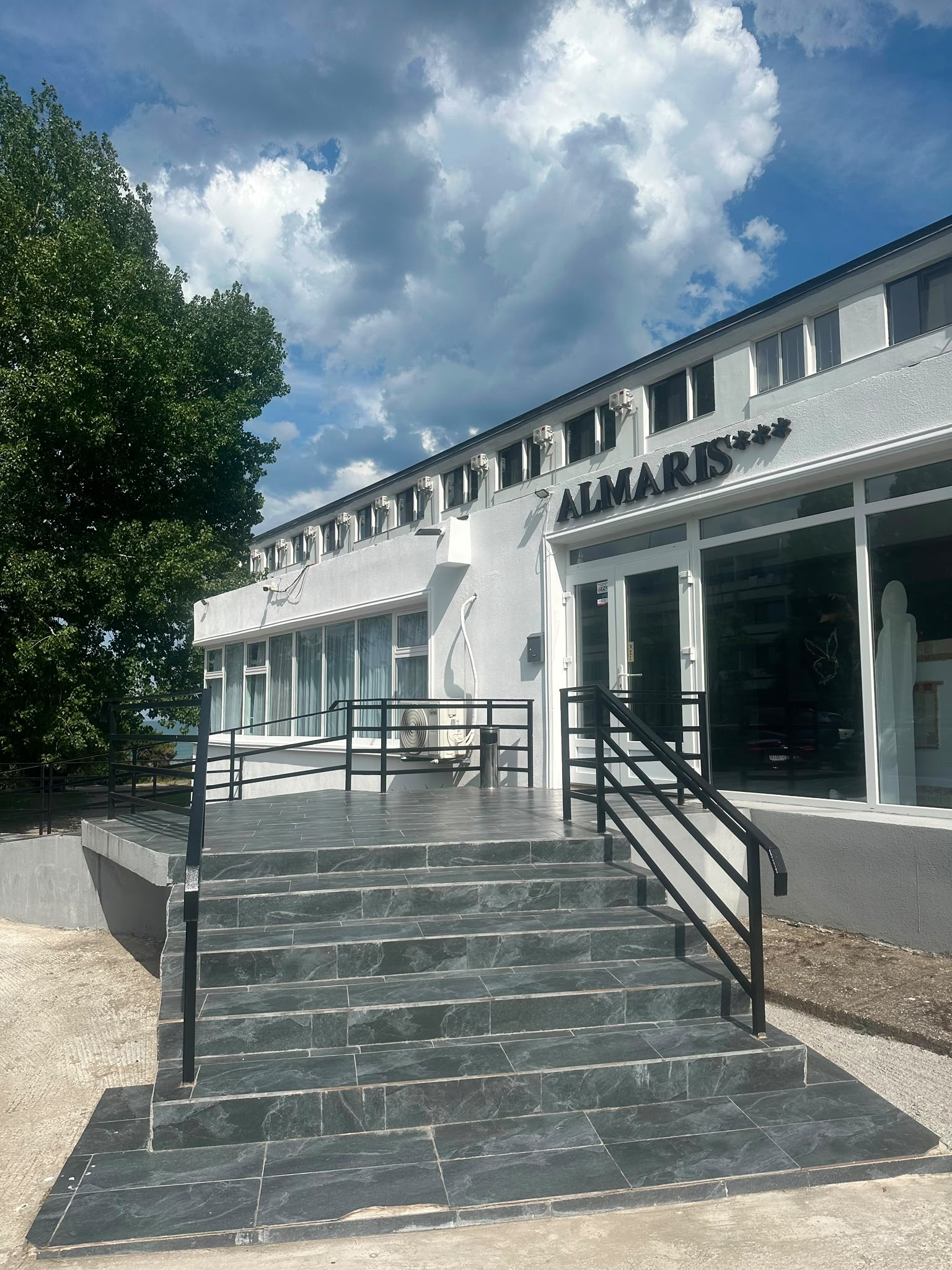 Hotel Almaris