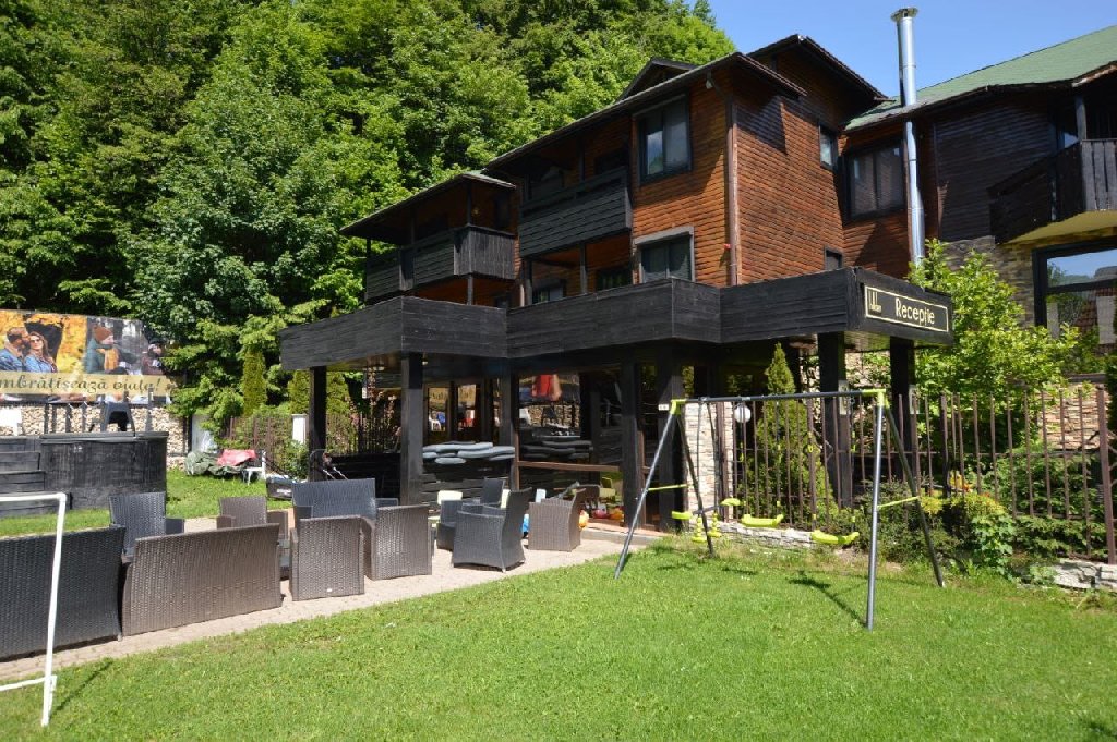 Hotel Hillden Lodge Restaurant Pensiune Turistica