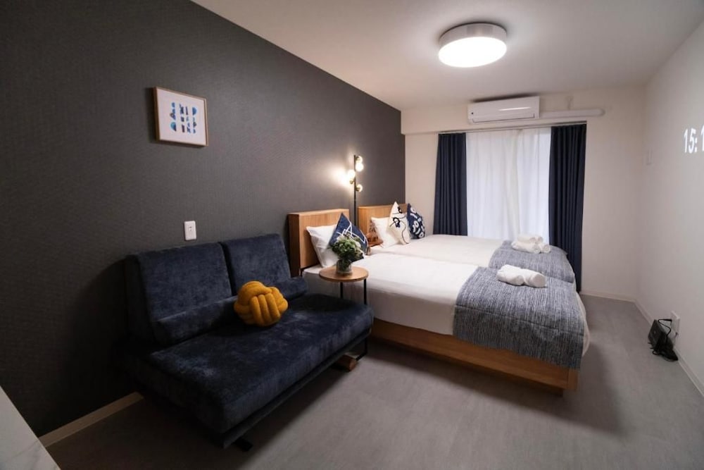 The Peak Shinsaibashi Suites Jy