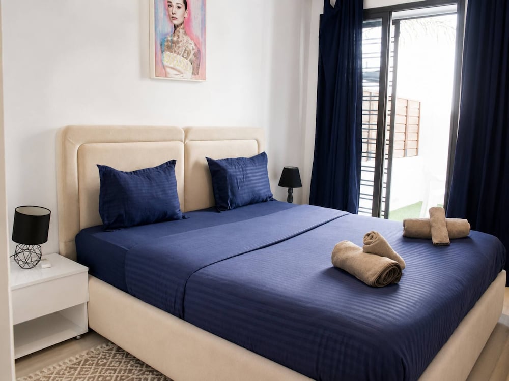 Luxury Apartment, One Bedroom, Prestigious Residence