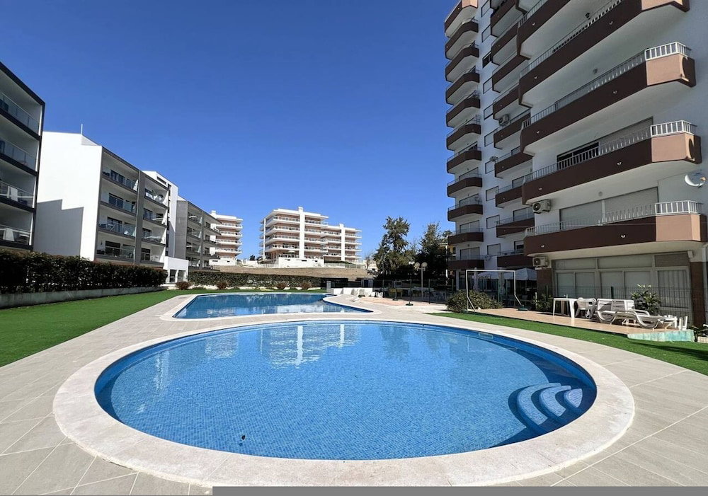 Hotel Praia Da Rocha Ac Pet Friendly Near The Beac