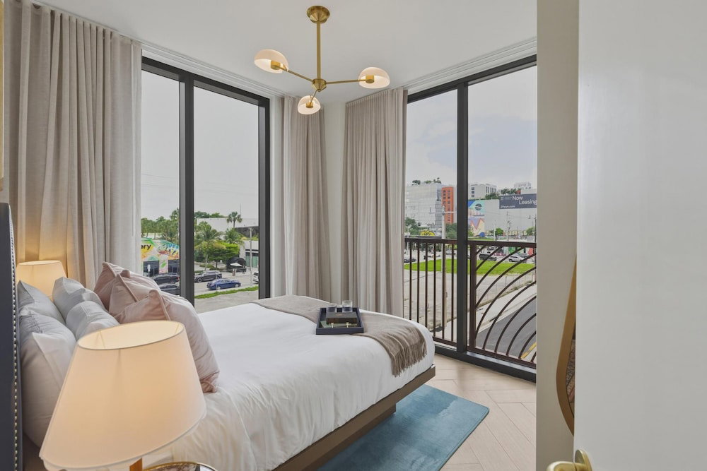 Luxury Wynwood 2Br Pool, Gym, Walk To Restaurants & Art