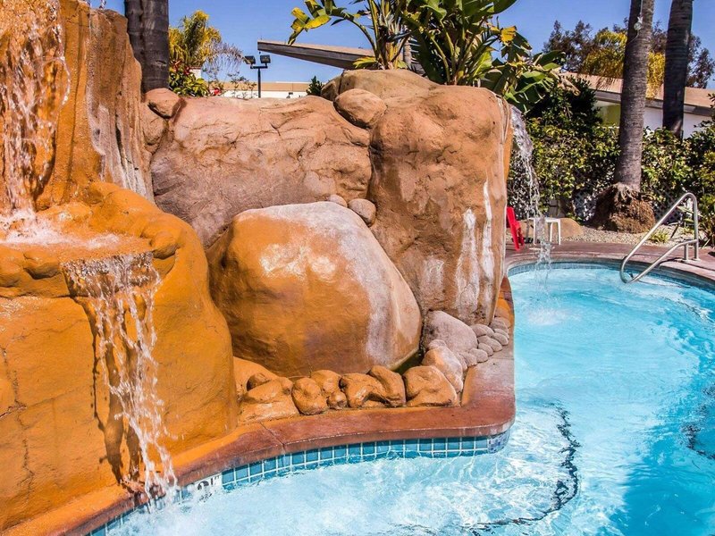 The Grove At Pismo Beach