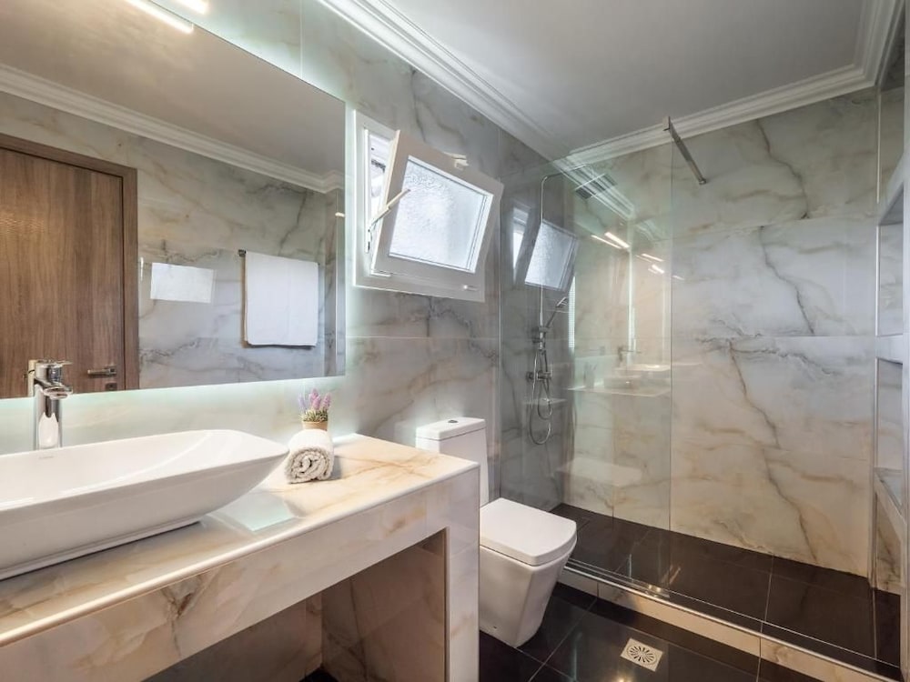 Roys Blu Hotel