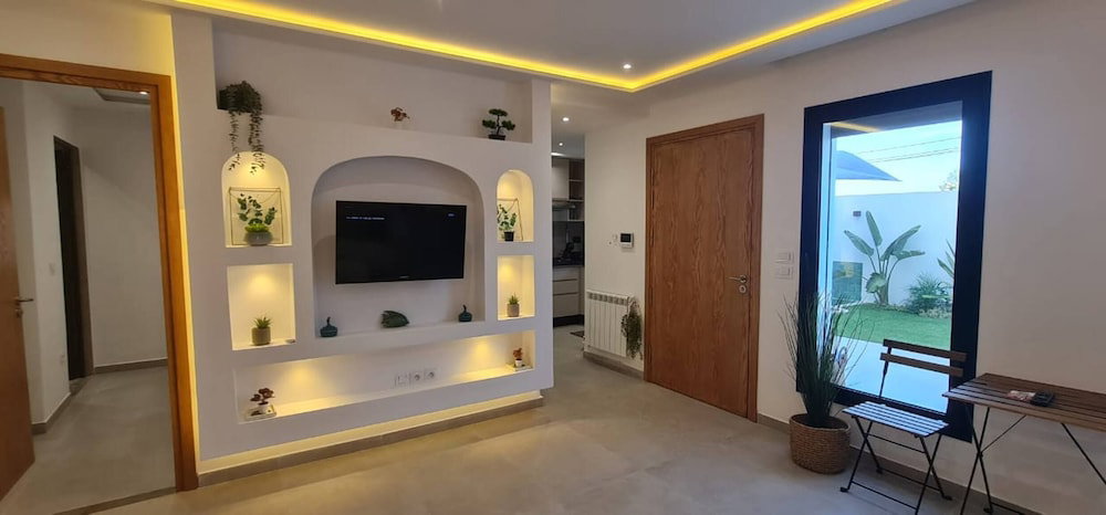 Luxury Escape In Gammarth Private Garden & Jacuzzi