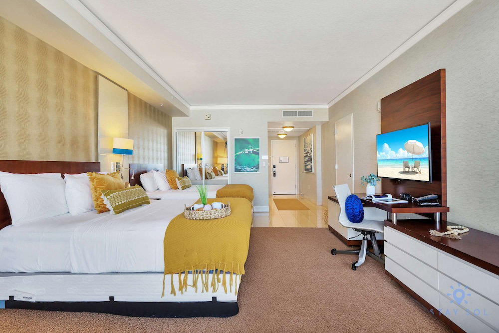 Beautiful Studio W Private Balcony Amazing Pool