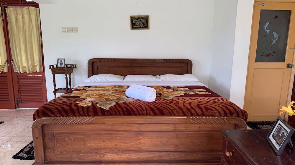 Hotel Channa Hotel And Rest Labookellie