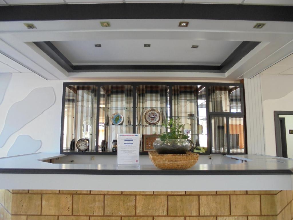 dal travel Asterias Bay Hotel