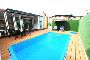 Hotel 49 Pool Villa Bangsaen cazare Saen Suk