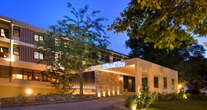 Hotel Xenia Palace cazare Portaria
