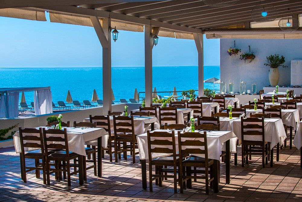 Scaleta Beach, Adults 16+ Hotel