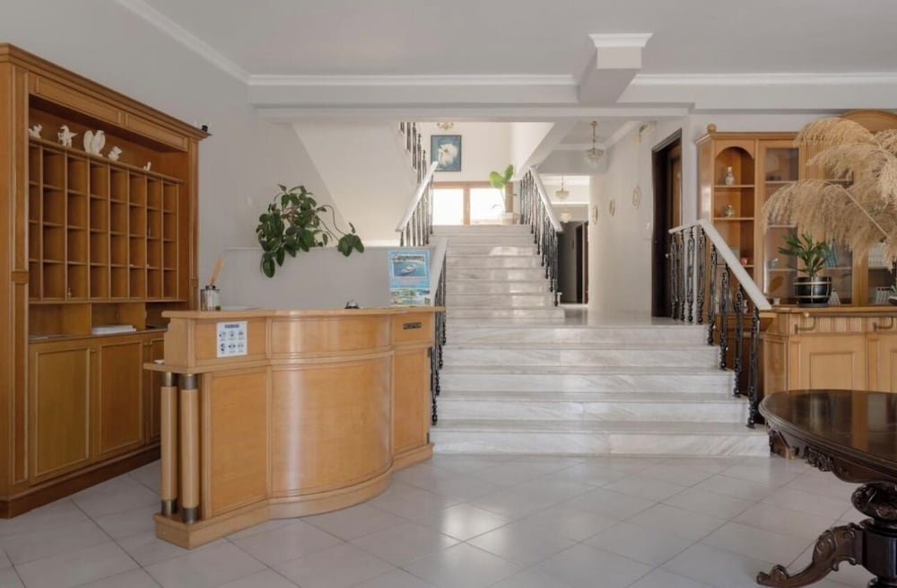 Hotel Mironi & Victoria Hotels