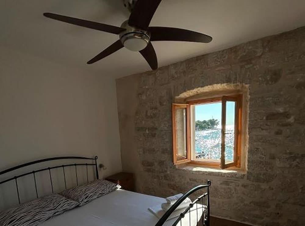 Lanterna Apartment With Hot-Tub