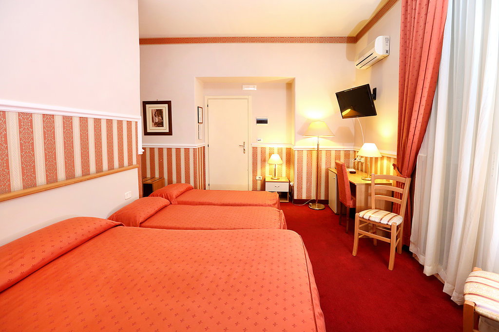Hotel Catania Centro Rooms
