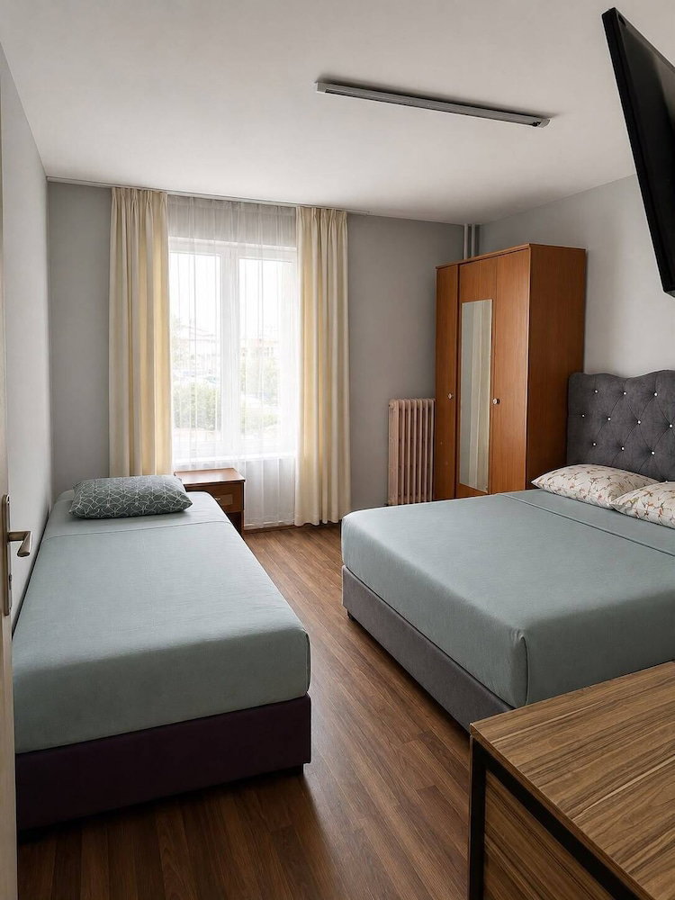 Hotel Paris Otel İtfaiye Meydanı