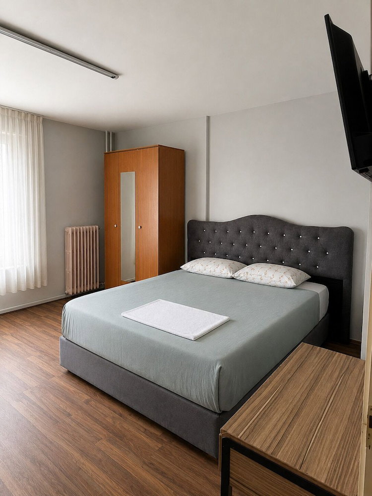 Paris Otel İtfaiye Meydanı