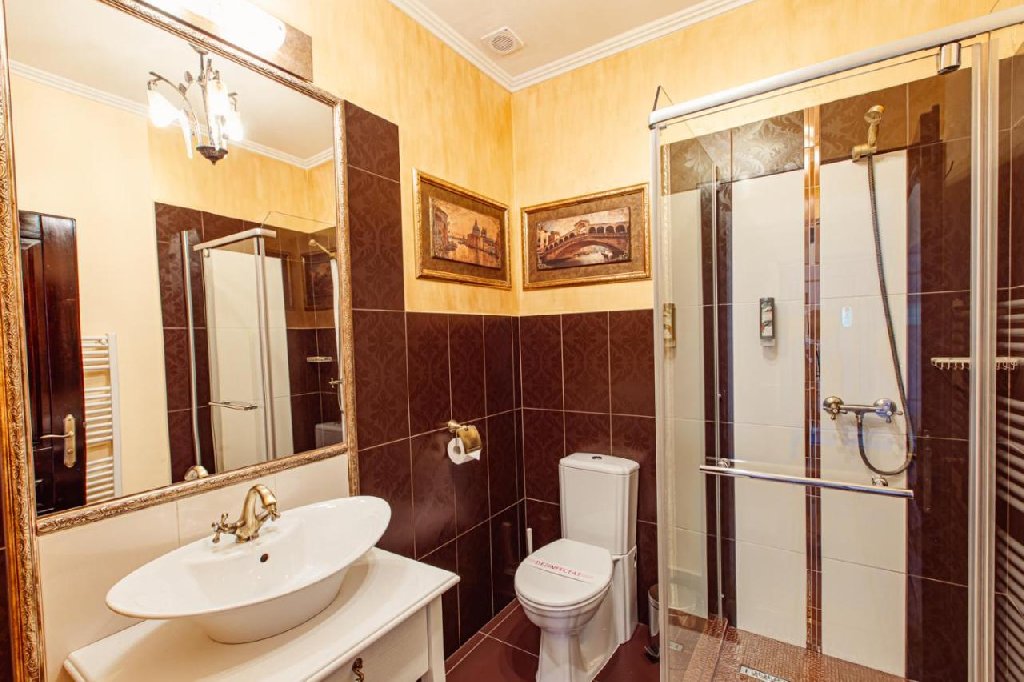 4 Cardinal Hotel Boutique