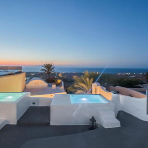 Sejur Aqua Serenity Luxury Suites Adults Only vacanta Santorini