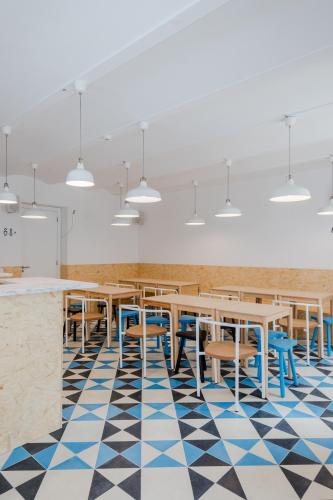 Conii Hostel & Suites
