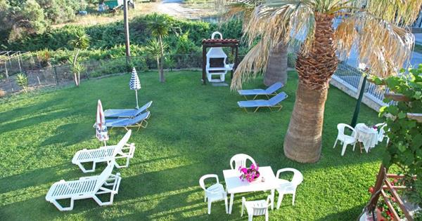 Hotel Skioni Studios