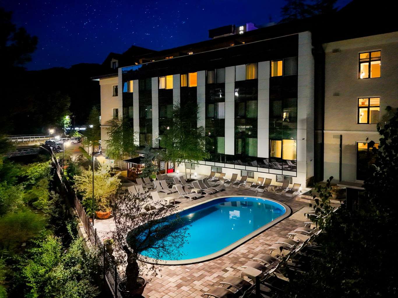 Hotel Izvoare Calimanesti Caciulata