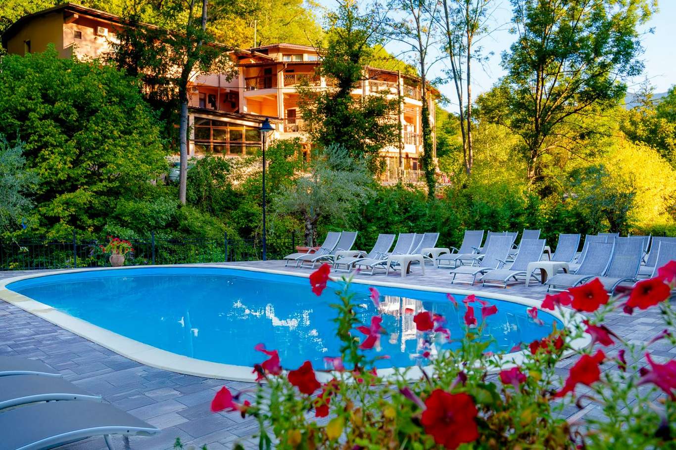 Hotel Izvoare Calimanesti Caciulata