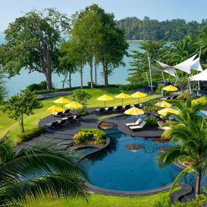 Hotel The Shellsea Krabi Luxury Beach Front Resort & Pool Villa cazare Krabi