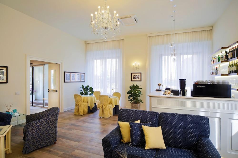 Italia Hotel