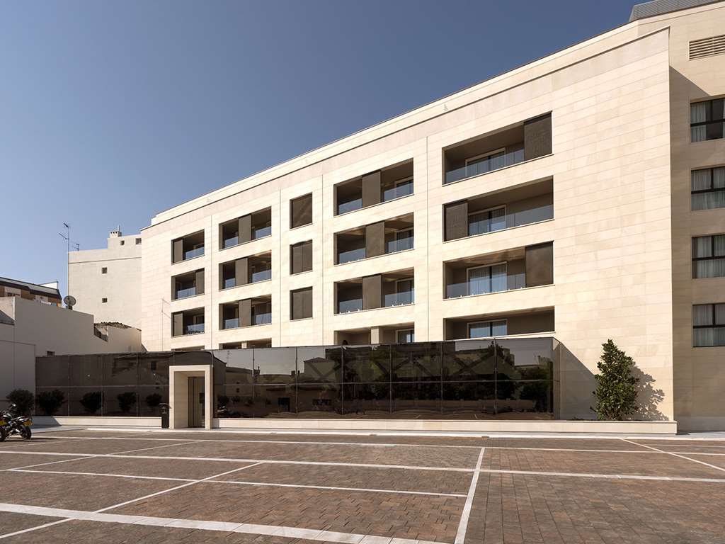 La Suite Hotel