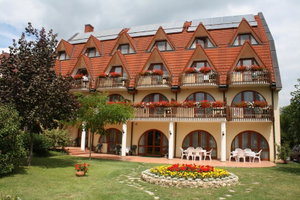 Hotel Agnes Hotel cazare Heviz